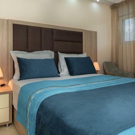 Apartmani Tref Petrovac ภายนอก รูปภาพ