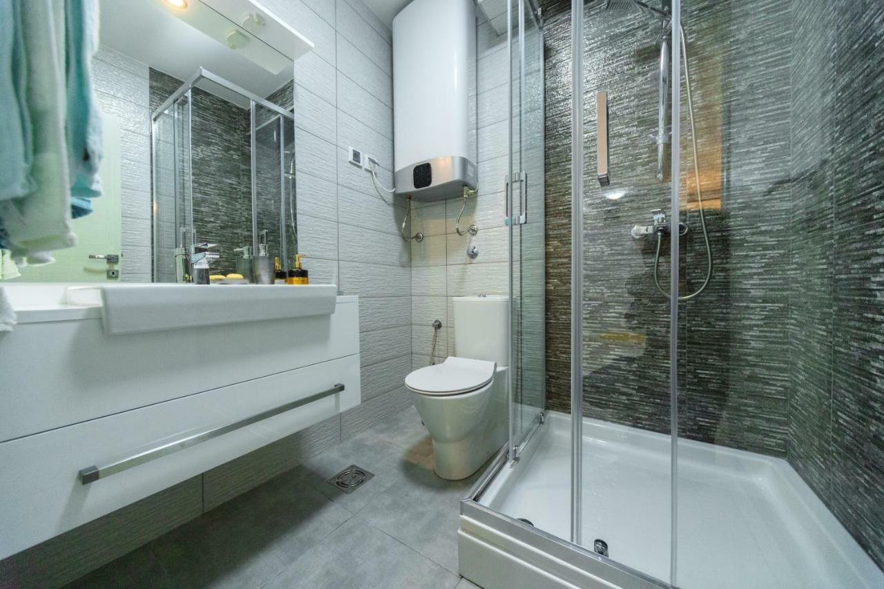 Apartmani Tref Petrovac ภายนอก รูปภาพ
