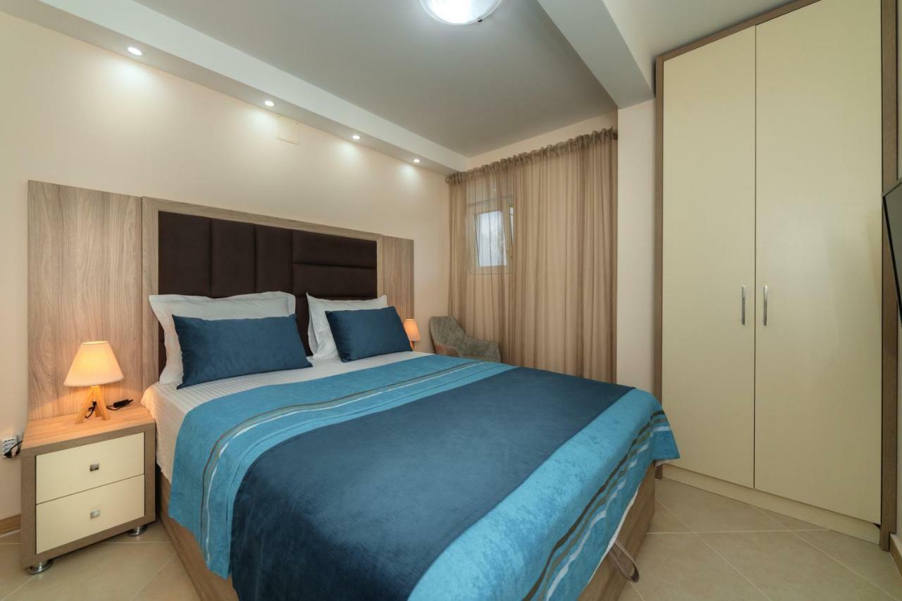 Apartmani Tref Petrovac ภายนอก รูปภาพ