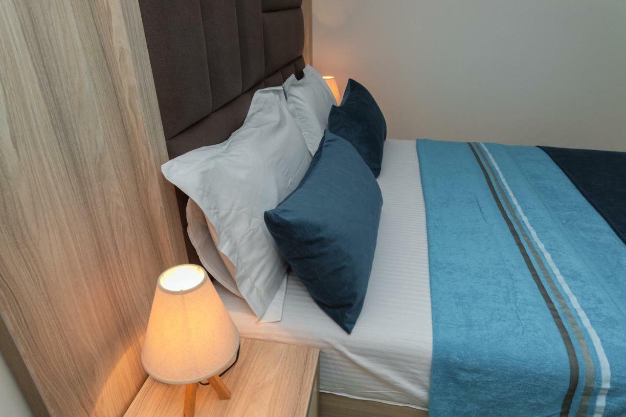 Apartmani Tref Petrovac ภายนอก รูปภาพ